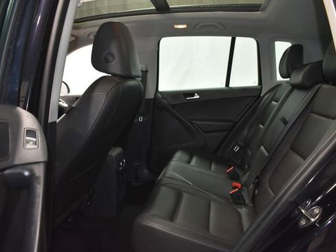Used 2017 Volkswagen Tiguan Wolfsburg Edition AWD/4WD image 24