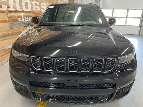New 2025 Jeep Grand Cherokee L Summit image 16