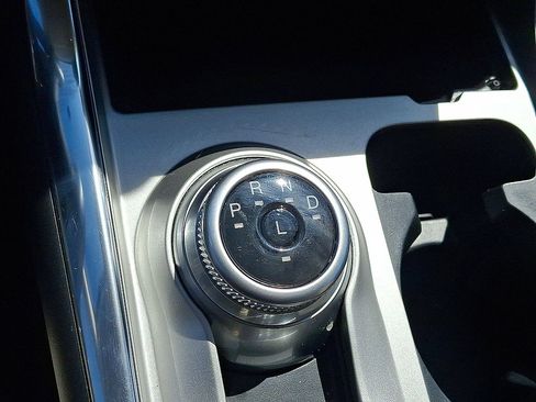 Used 2023 Ford Explorer XLT w/ Equipment Group 202A AWD/4WD image 12