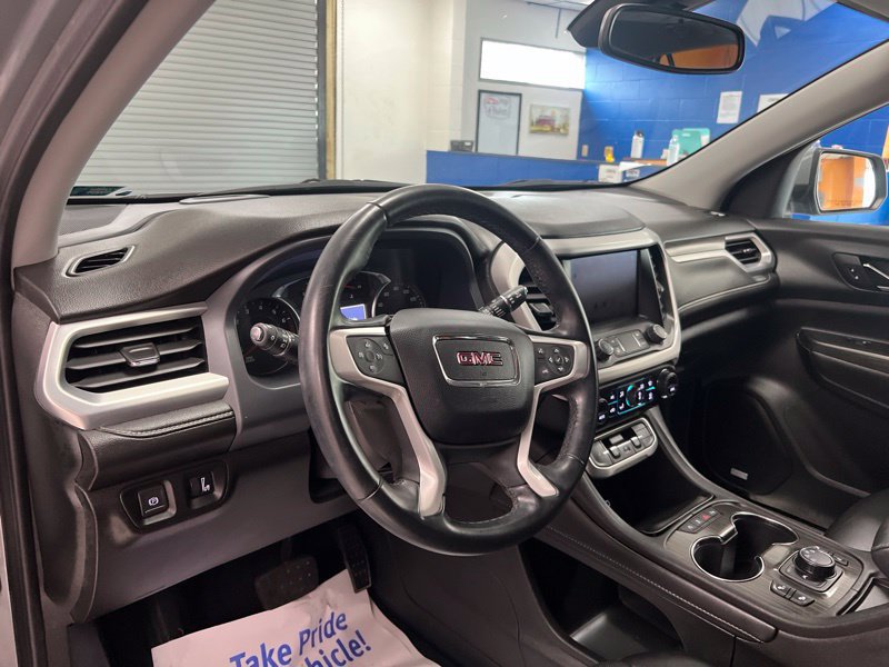 Used 2023 GMC Acadia SLT AWD/4WD image 18