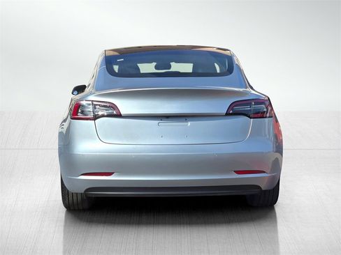 Used 2018 Tesla Model 3 Long Range image 5
