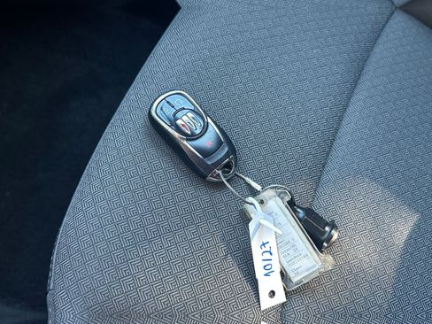 Used 2025 Buick Encore GX Preferred image 18