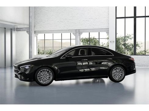 Certified 2025 Mercedes-Benz CLA 250 4MATIC image 36