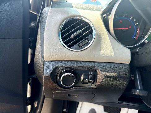 Used 2016 Chevrolet Cruze LS image 18