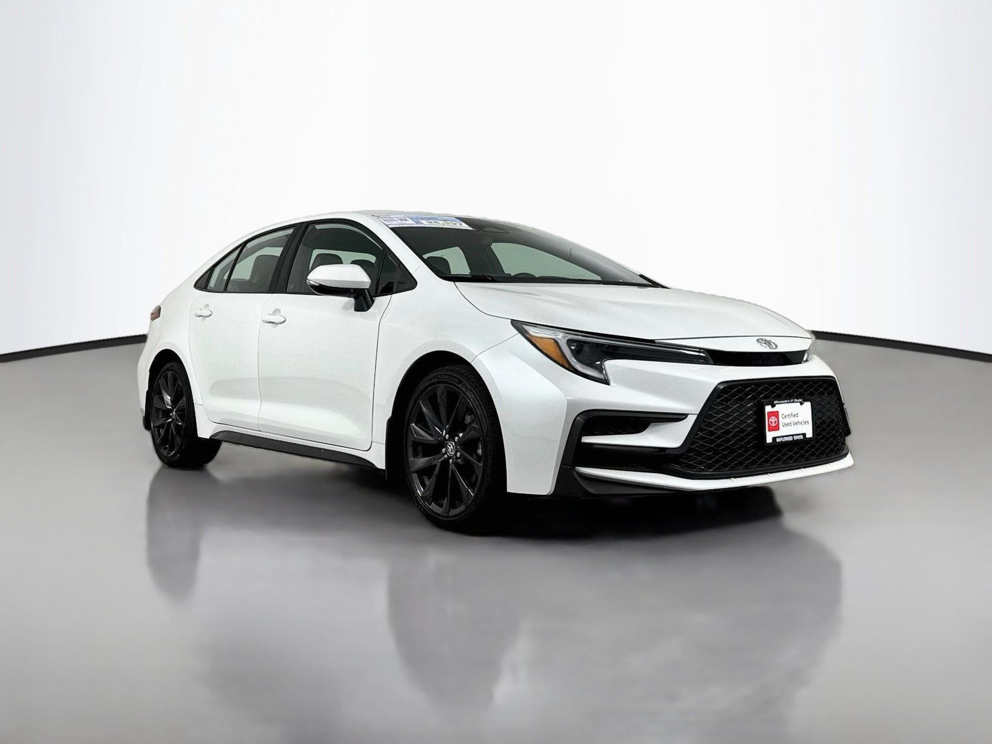 Certified 2024 Toyota Corolla XSE FWD image 1