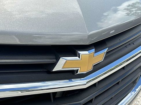 Used 2018 Chevrolet Equinox LT FWD image 10