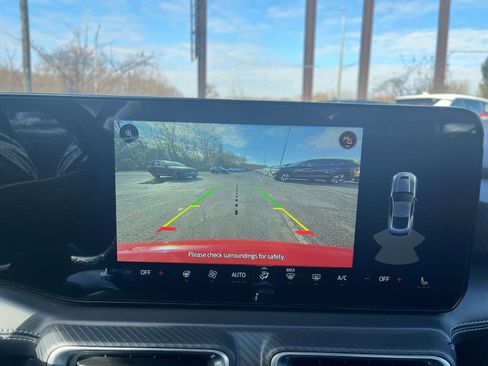 Used 2024 Ford Mustang Premium image 17