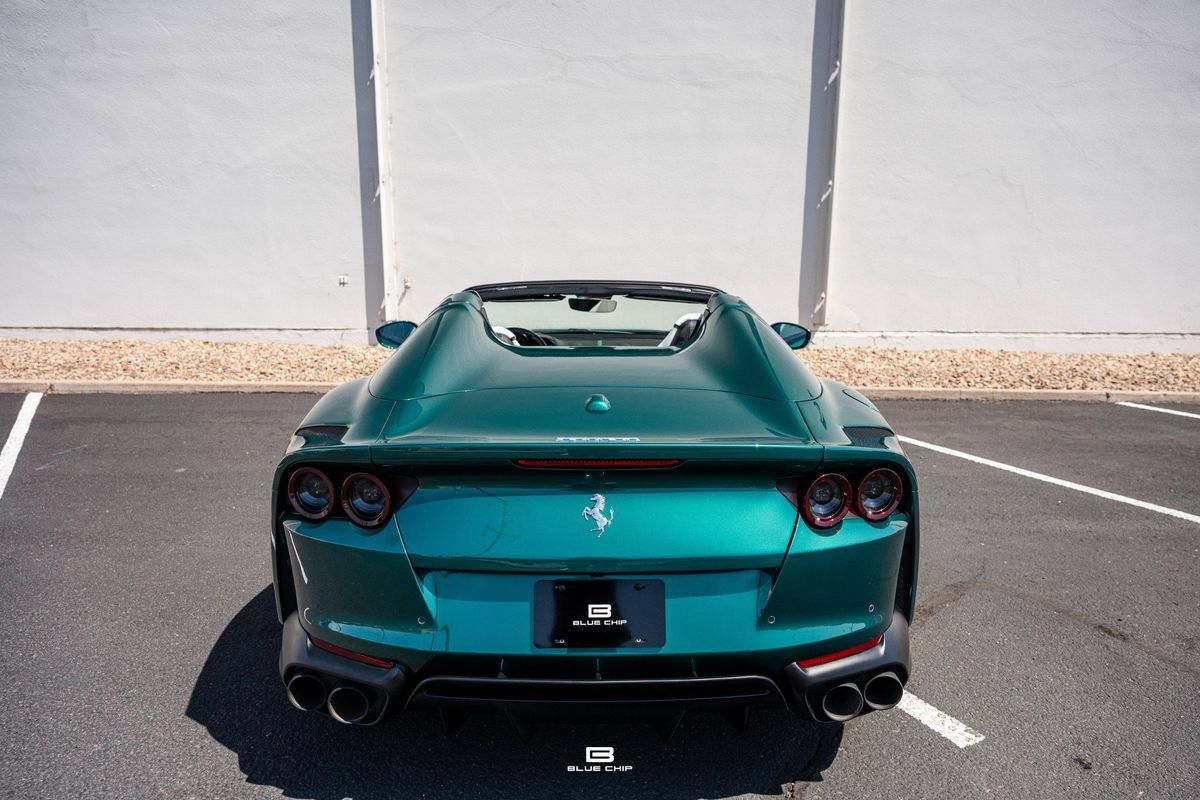 Used 2022 Ferrari 812 GTS RWD image 3