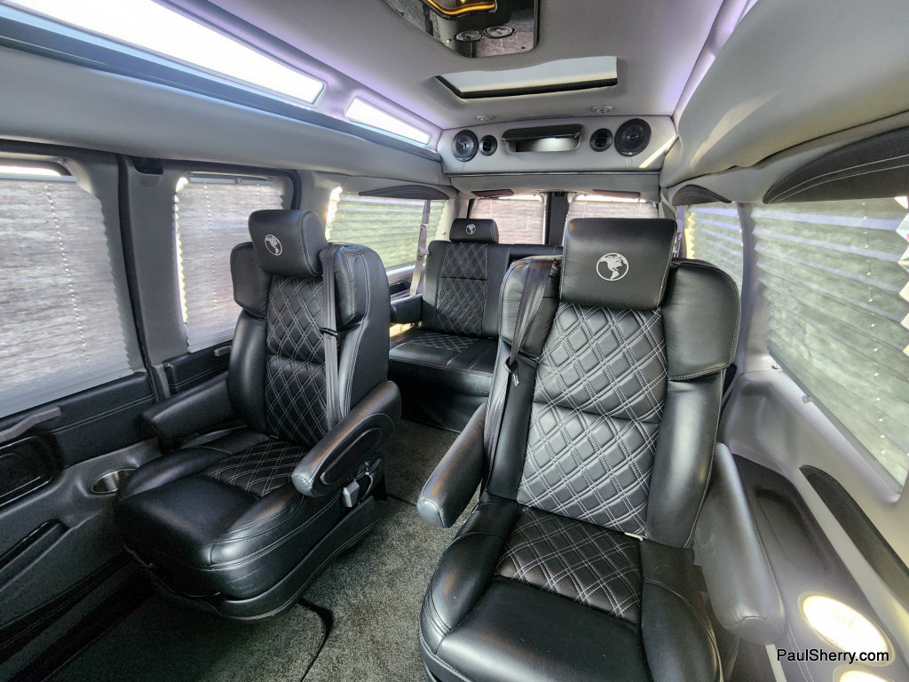 Used 2021 Chevrolet Express 2500 LS w/ Enhanced Convenience Package RWD image 3
