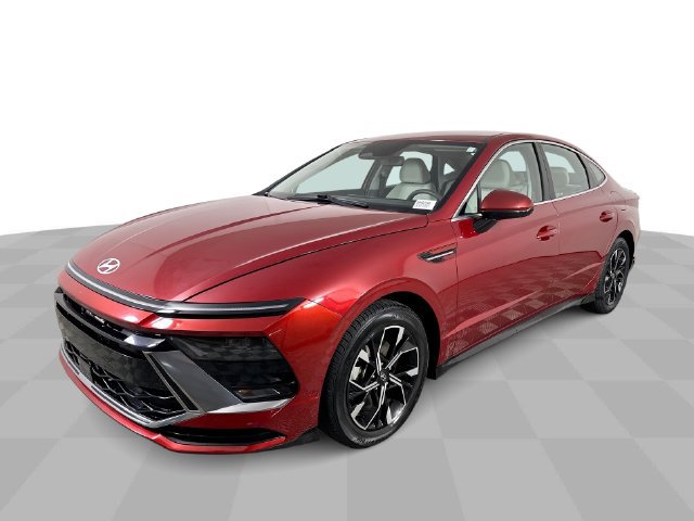 Used 2025 Hyundai Sonata SEL FWD image 4
