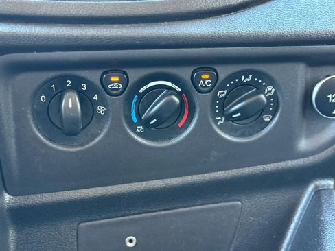 Used 2019 Ford Transit 150 148 Medium Roof image 32