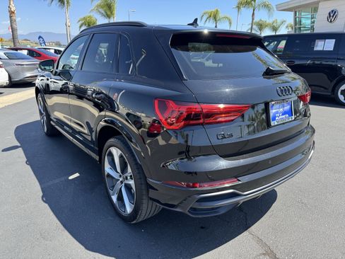 Used 2021 Audi Q3 2.0T Premium w/ Convenience Package AWD/4WD image 18