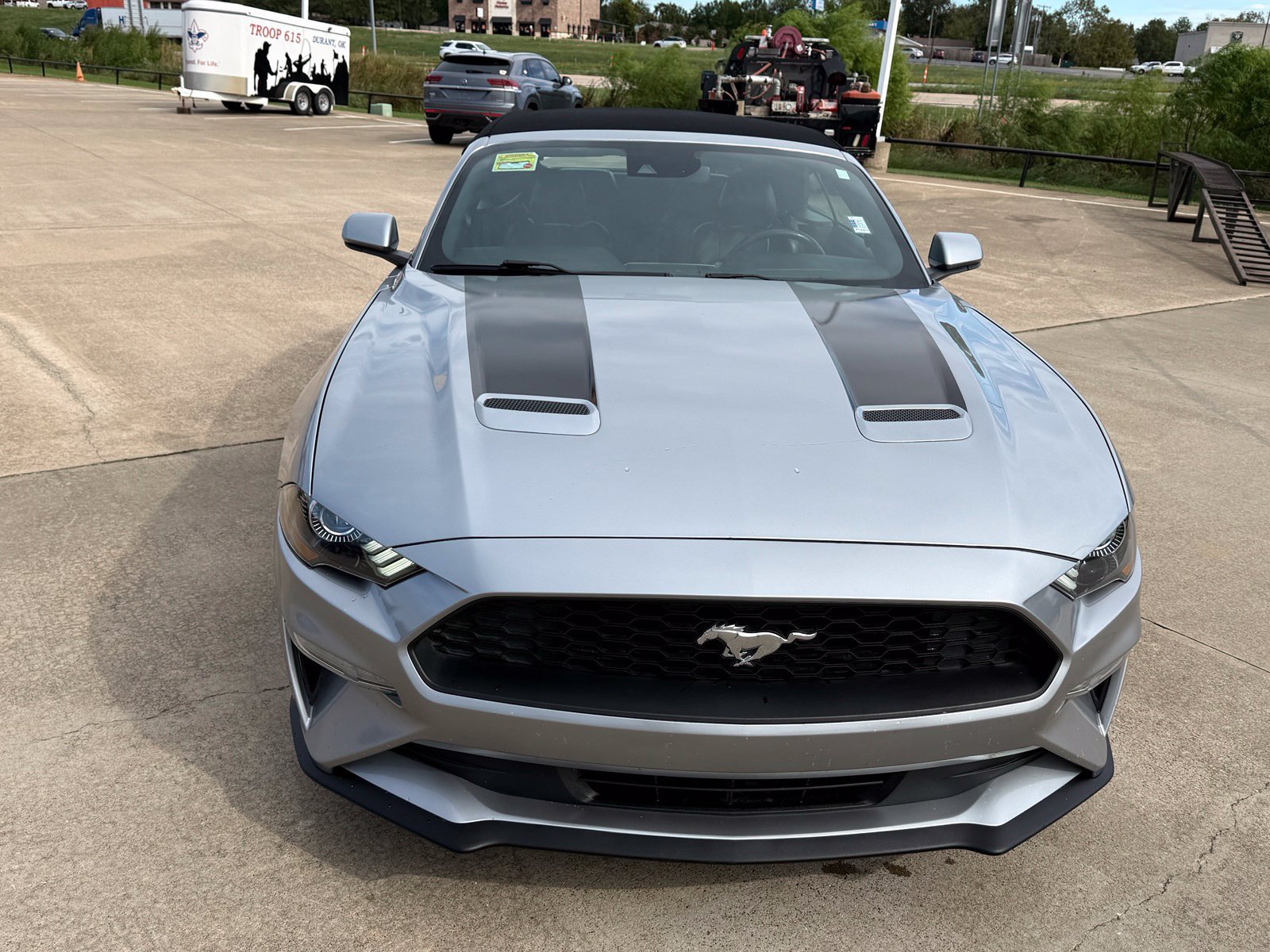 Used 2022 Ford Mustang Premium RWD image 4