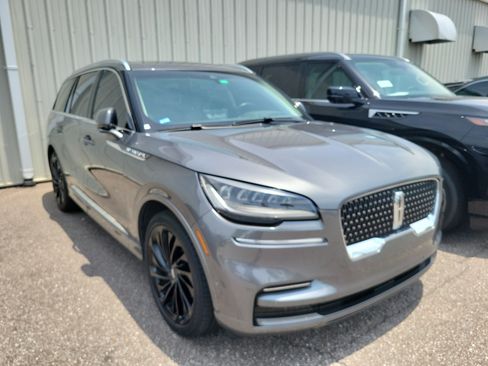 Used 2022 Lincoln Aviator Reserve w/ Equipment Group 201A RWD image 3