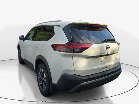 Used 2021 Nissan Rogue SV w/ Premium Package FWD image 8