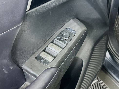 Used 2024 Mitsubishi Outlander SE AWD/4WD image 15