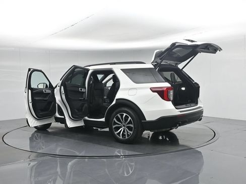 Used 2022 Ford Explorer ST-Line RWD image 41