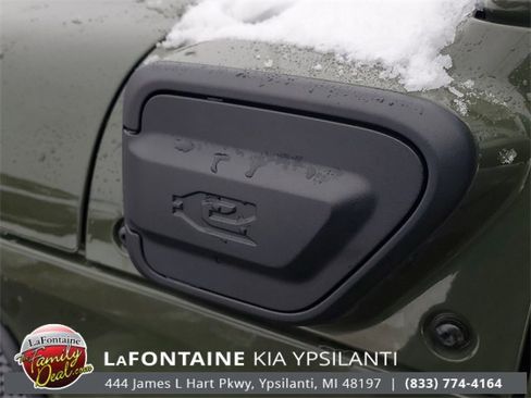 Used 2023 Jeep Wrangler Unlimited w/ Cold Weather Group image 9