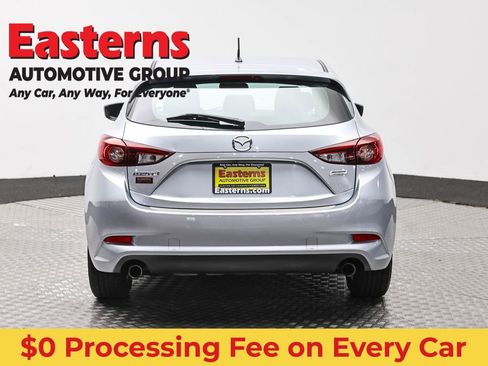 Used 2017 MAZDA MAZDA3 Sport FWD image 6