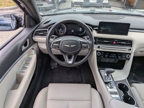 Used 2025 Genesis G70 2.5T RWD image 17