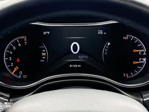 Used 2022 Jeep Grand Cherokee Limited AWD/4WD image 29