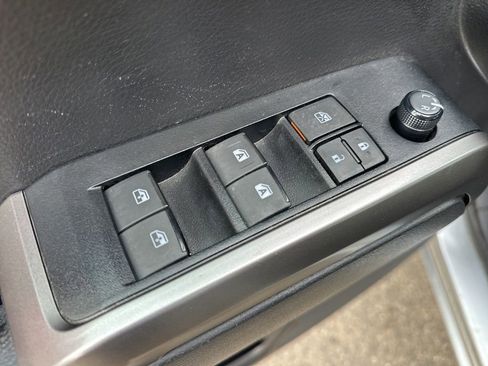 Used 2023 Toyota Tacoma SR5 AWD/4WD image 19