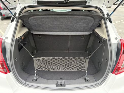 Used 2022 Buick Encore Preferred w/ Safety Package image 18