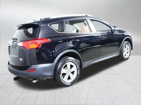 Used 2015 Toyota RAV4 XLE AWD/4WD image 7