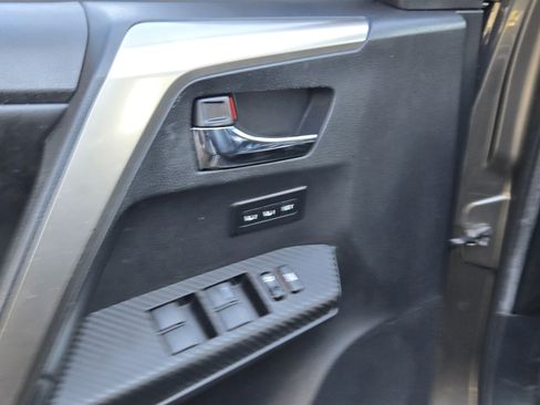 Used 2014 Toyota RAV4 Limited FWD image 11