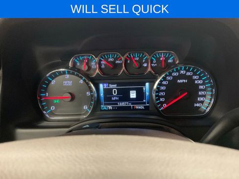 Used 2017 GMC Yukon SLT w/ Open Road Package image 4