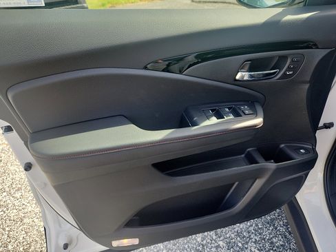 New 2025 Honda Ridgeline Black Edition image 8