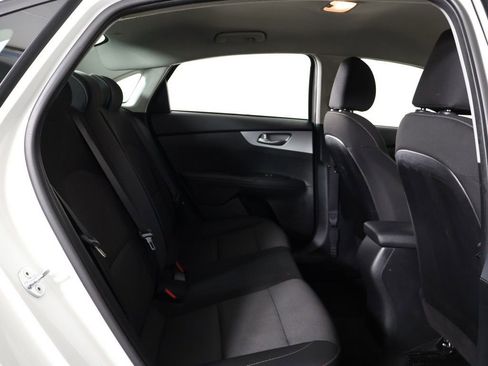 Used 2022 Kia Forte LXS w/ LXS Technology Package FWD image 31