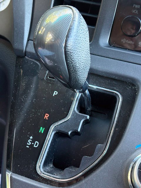 Used 2015 Toyota Sienna SE FWD image 25
