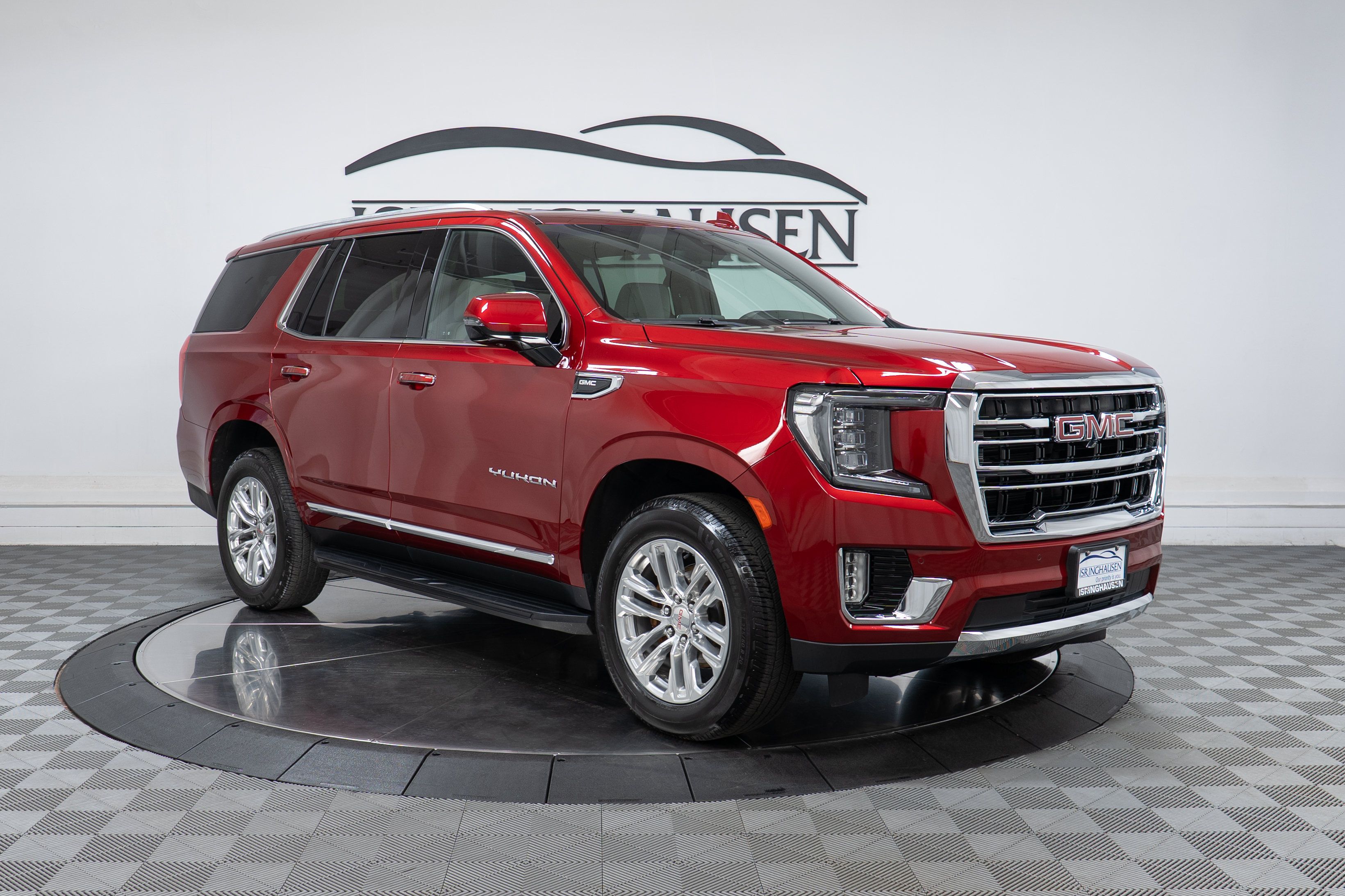 Used 2022 GMC Yukon SLT w/ SLT Premium Package AWD/4WD image 3