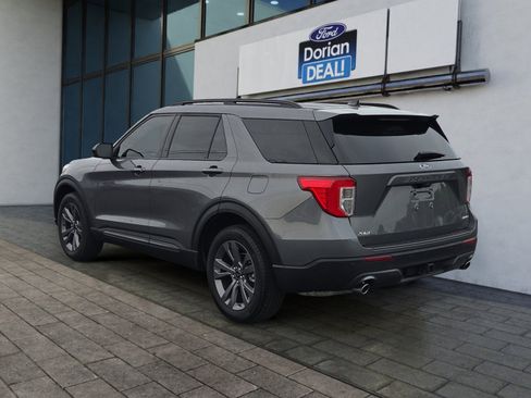 Used 2023 Ford Explorer XLT w/ Equipment Group 202A AWD/4WD image 5