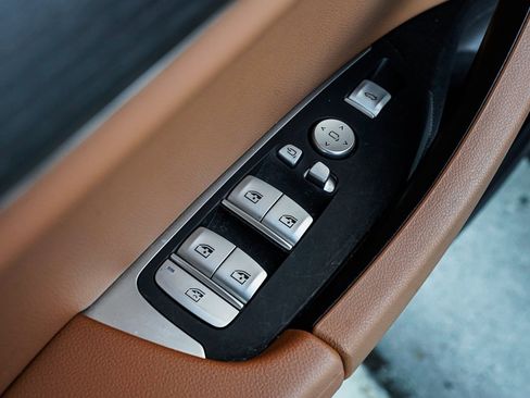 Used 2023 BMW X4 xDrive30i w/ Premium Package image 10