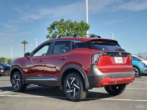 New 2026 Nissan Kicks SV w/ Cold Weather Package image 2