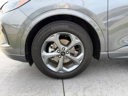 Certified 2023 Ford Escape ST-Line w/ Tech Pack #1 FWD image 4