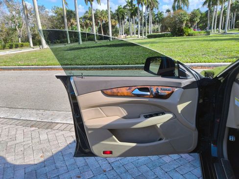 Used 2013 Mercedes-Benz CLS 550 4MATIC image 19