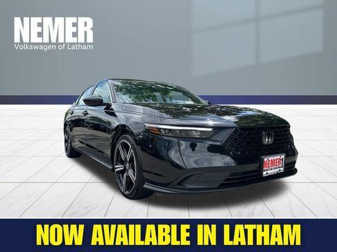 Used 2023 Honda Accord Sport image 5