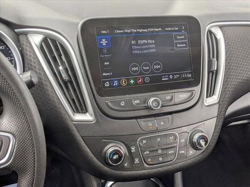 Used 2023 Chevrolet Malibu LT image 12