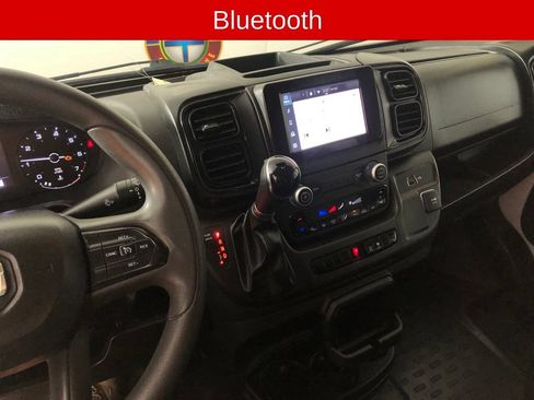 Used 2023 RAM ProMaster 2500 FWD image 3