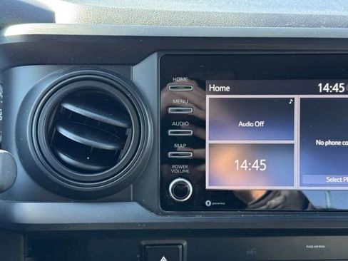 Used 2022 Toyota Tacoma SR image 8