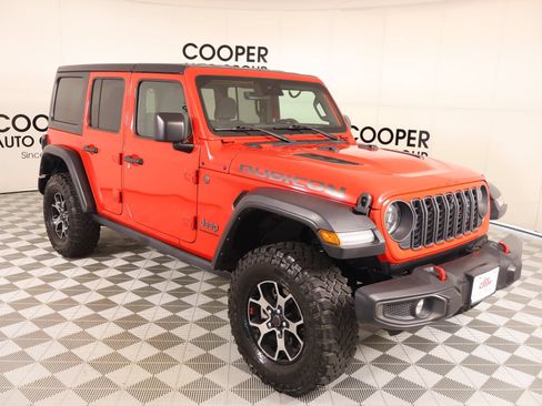 Used 2024 Jeep Wrangler Unlimited Rubicon w/ Technology Group AWD/4WD image 1
