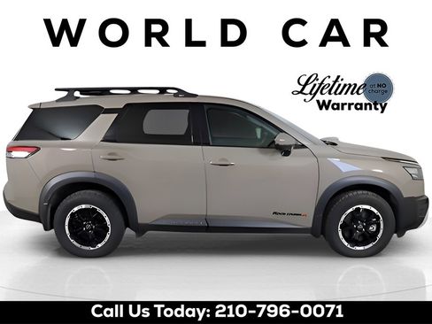 Used 2024 Nissan Pathfinder Rock Creek image 8