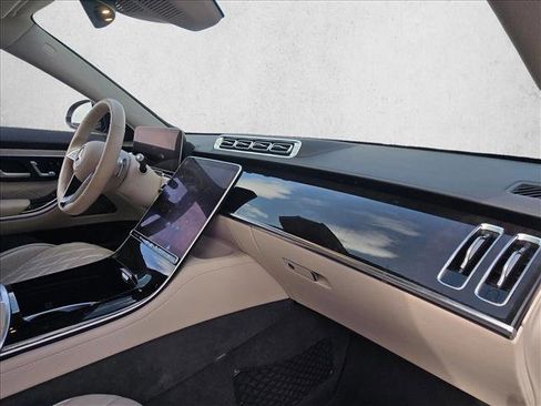 Used 2023 Mercedes-Benz S 580 4MATIC Sedan image 21