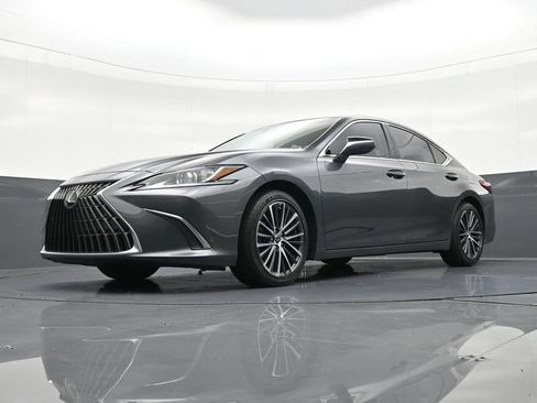 Used 2022 Lexus ES 350 w/ Premium Package image 23