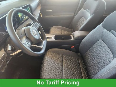 New 2026 Nissan Kicks SV image 8