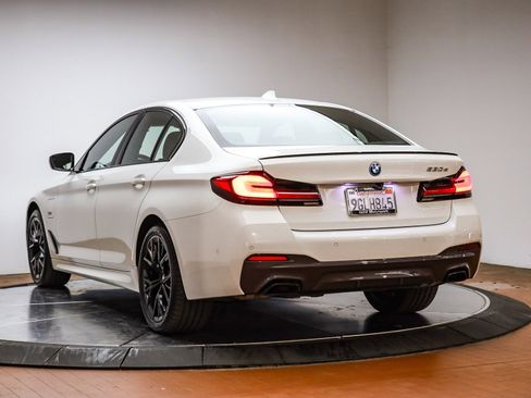 Certified 2023 BMW 530e w/ M Sport Package image 9