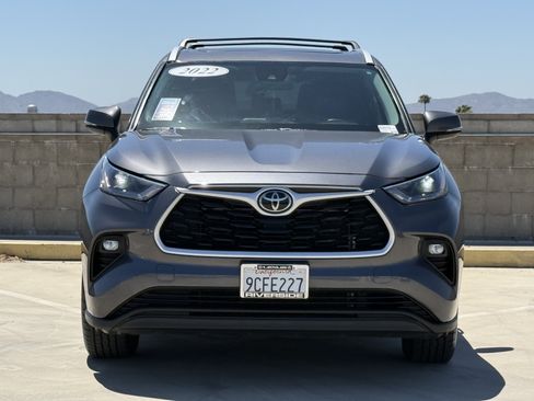 Used 2022 Toyota Highlander XLE FWD image 6